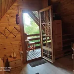 Chatki Saturnina I Lodge *