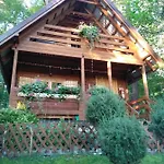 Lodge Chatki Saturnina I *
