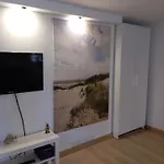 بيت خشبي Chatki Saturnina I