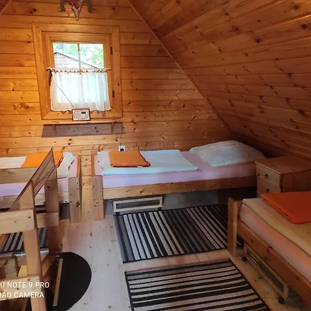 Chatki Saturnina I Chata Svinoústí