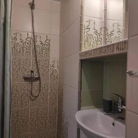 Chatki Saturnina I Chata