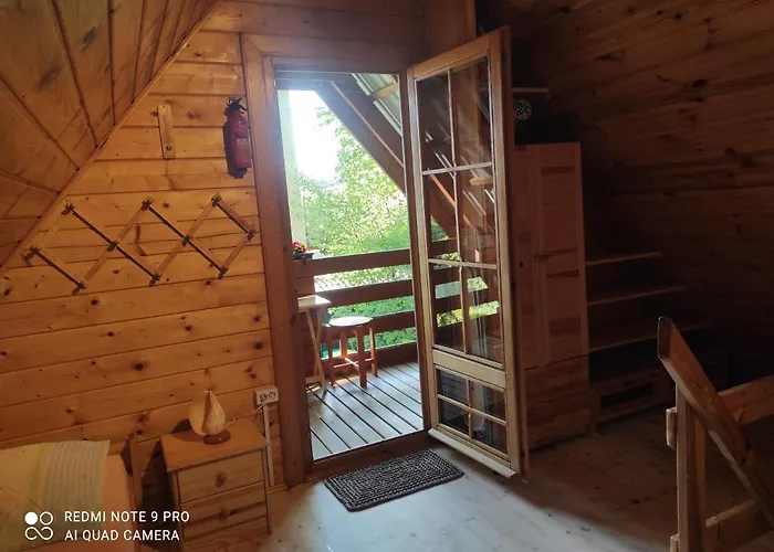 Chatki Saturnina I Lodge *